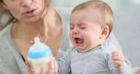 reflux bij een baby spugen voeding