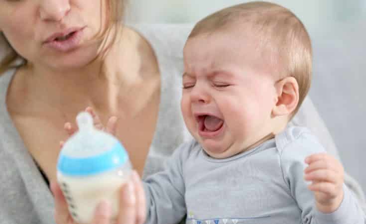 reflux bij een baby spugen voeding