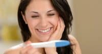eigengemaakte zwangerschapstest met tandpasta