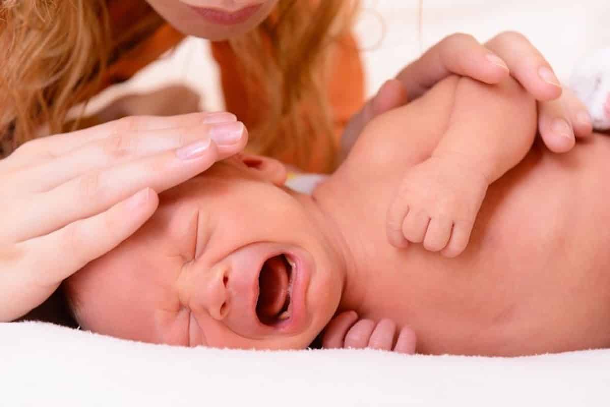 klant Voorafgaan Doorzichtig Waarom is een knuffel belangrijk voor jouw baby of dreumes?