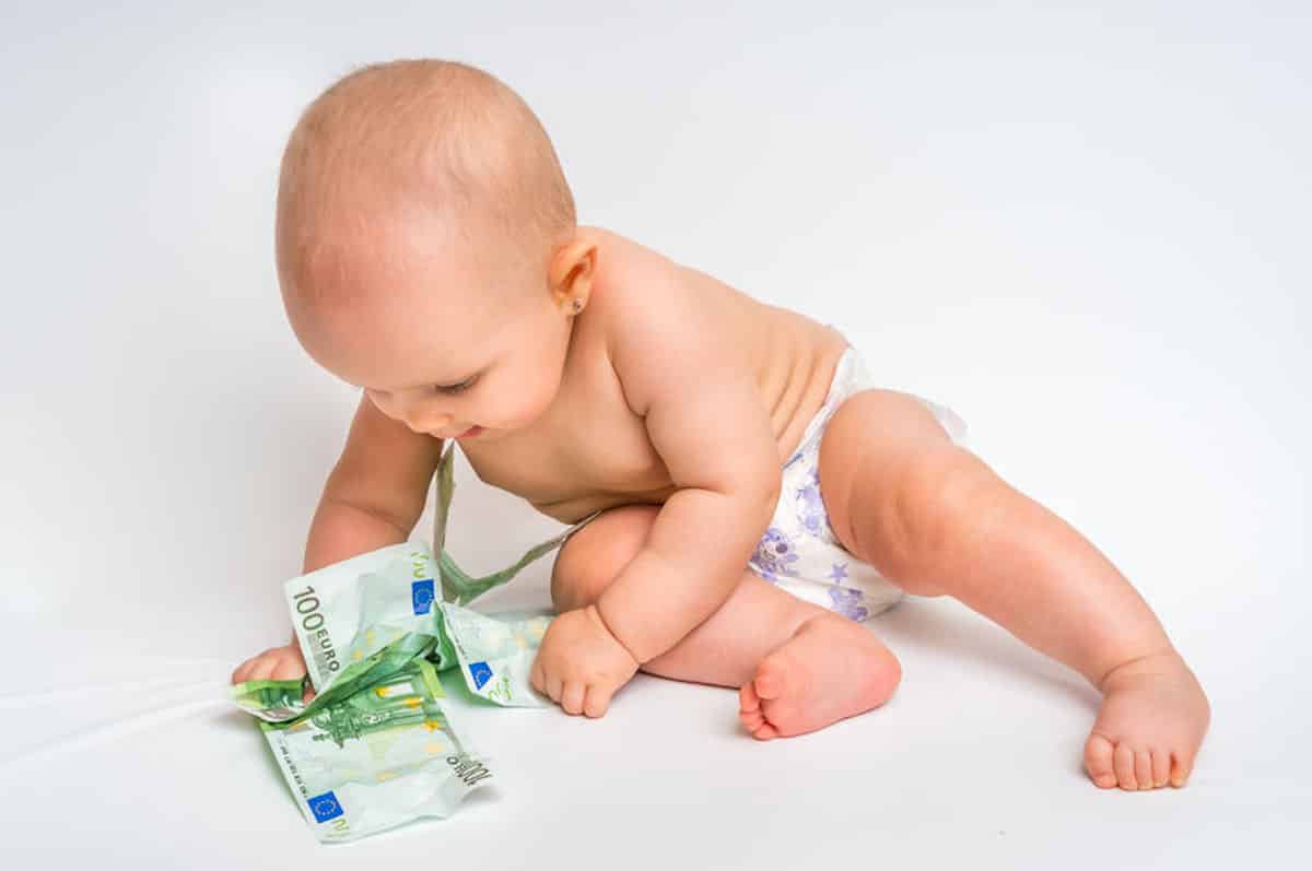 wat kost een baby per maand jaar