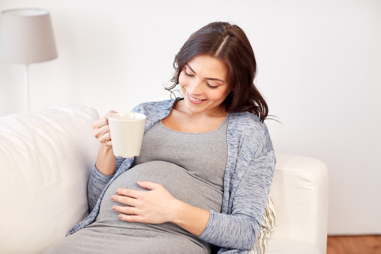 let op met kruidenthee en zwangerschap