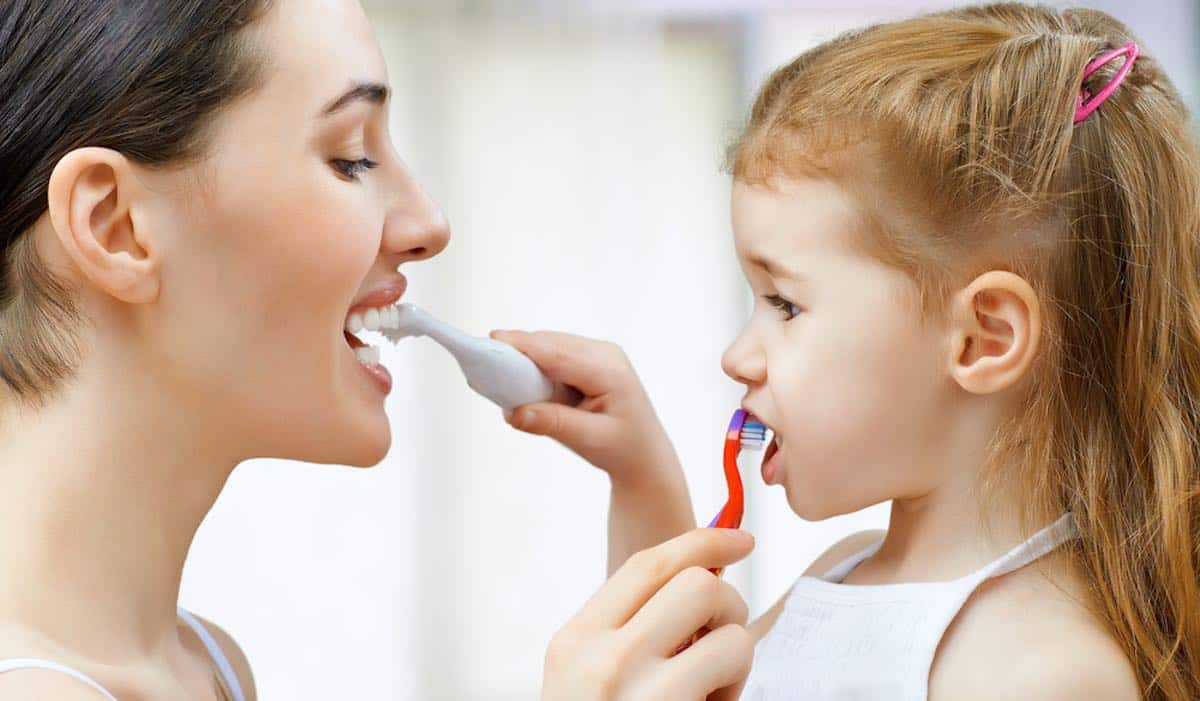 Manieren Beoefend het einde Tips voor tanden poetsen met een peuter • Ook als hij weigert te poetsen!
