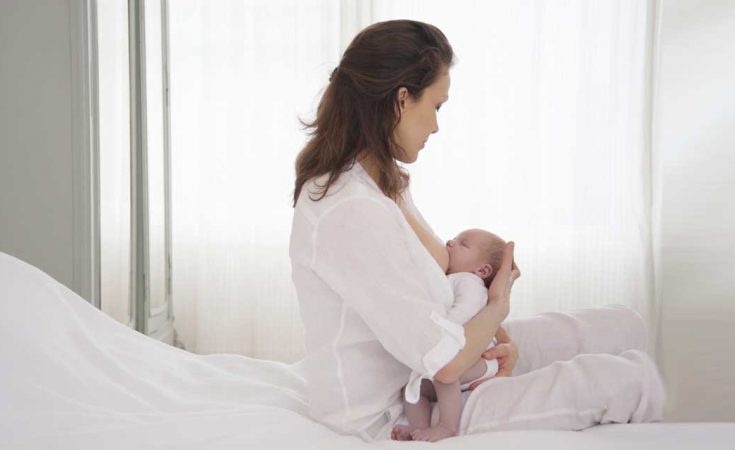 voedingshoudingen bij borstvoeding