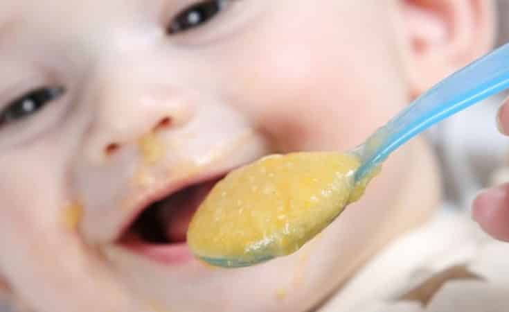 voorbeeld voedingsschema baby