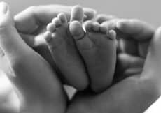 waarom overlijdt een baby in baarmoeder doodgeboorte
